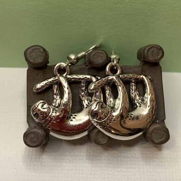 Sloth Earring, Sloth Jewelry, Silly Animal Earring, Gift Idea, Cute Earrings - Picture 2 of 6